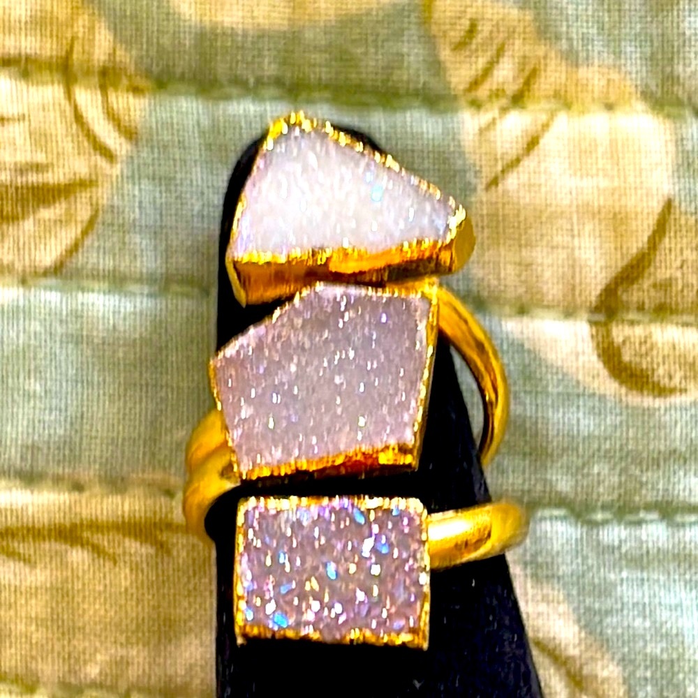 Triple druzy ring size 7 very pretty piece in person gold plated